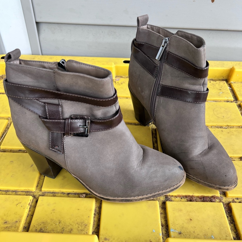 Kohl's Taupe and Dark Brown Ankle Booties